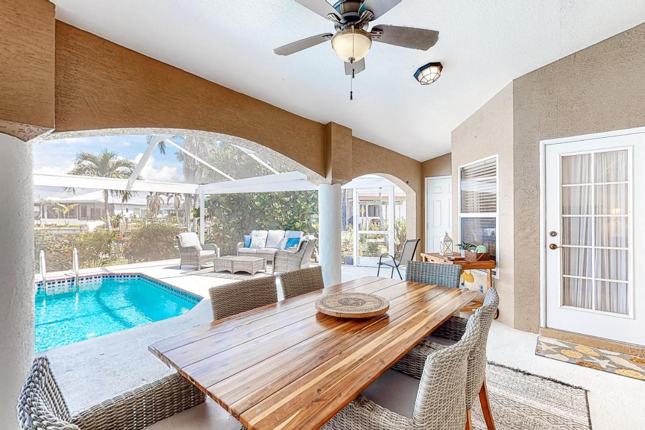 Life At The Canal Cape Coral Extérieur photo
